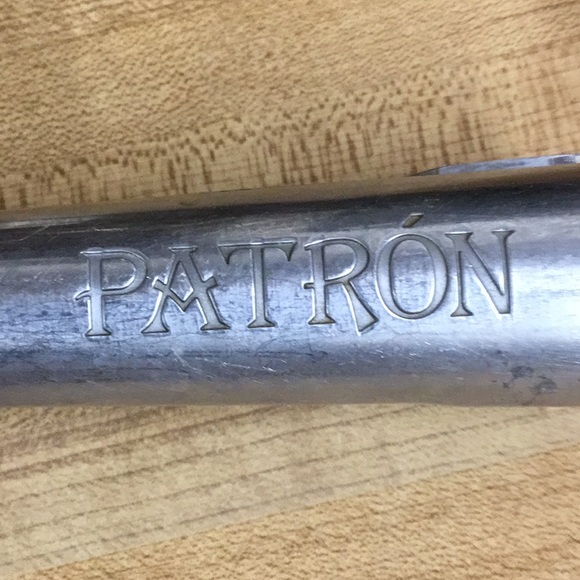 New Tequila Petron squeezer - Picture 3 of 7